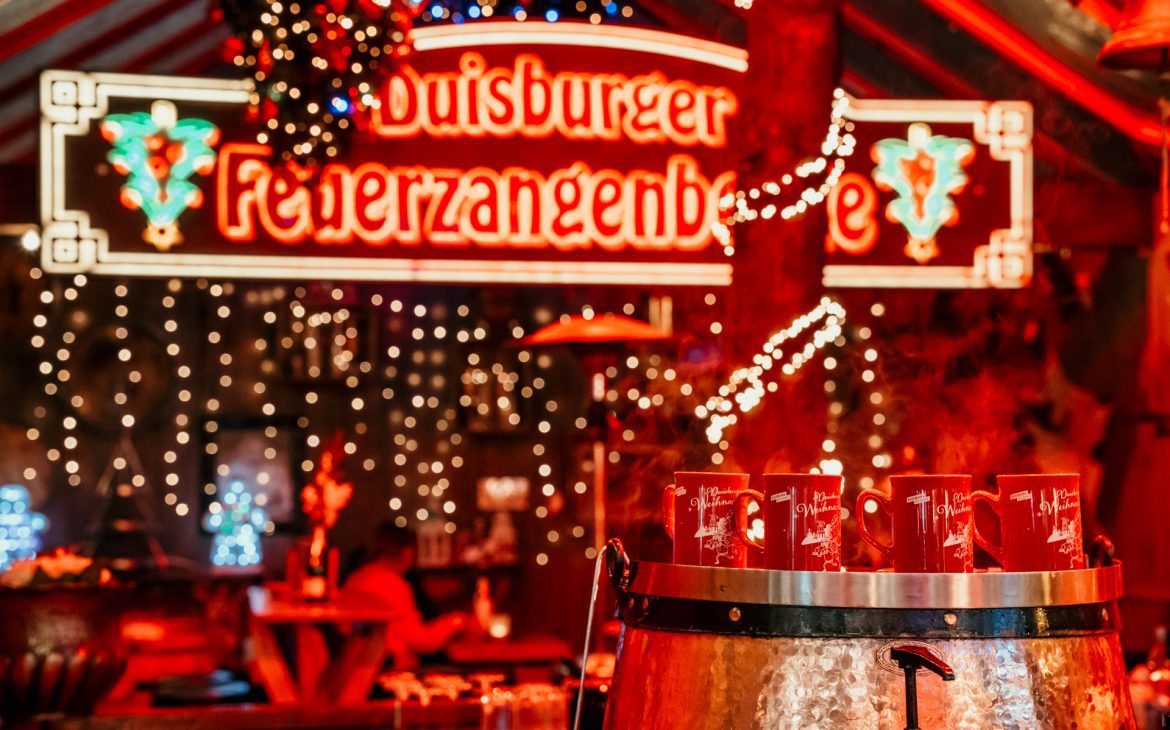 Duisburger Weihnachtsmarkt Feuerzangenbowle Innenstadt City