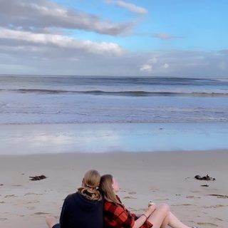 Gibt es eigentlich etwas schöneres, als einfach am Meer zu sitzen und den Wellen zuzuhören?! Wir werden es jedenfalls sehr vermissen, wenn wir irgendwann wieder zuhause sind. 🥲🌊 

Was vermisst du nach einer Reise am meisten? 

#duichunddiewelt #reiseblogger #weltreise #meerweh #reiselust #meerliebe #strand #australien #greatoceanroad #oceanlove